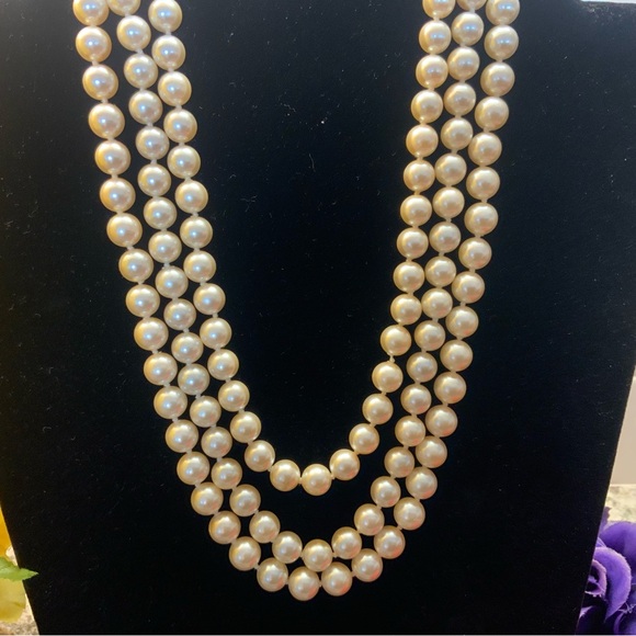 Kenneth Jay Lane Deco three row Pearly Necklace. From Neiman Marcus. - Picture 3 of 11